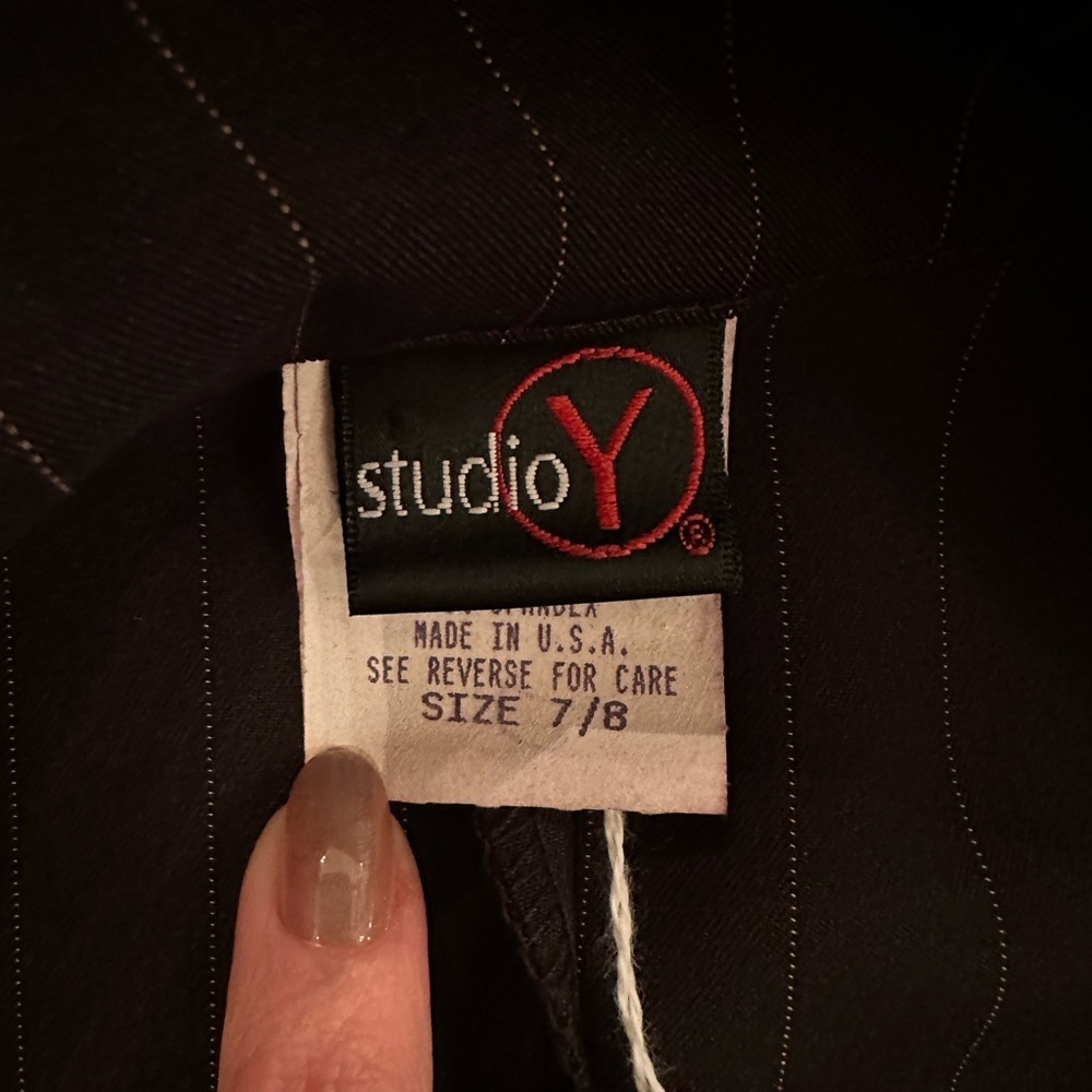 Y2K Studio Y Black Pinstripe 3 Piece Sleeveless Pantsuit - Picture 15 of 15